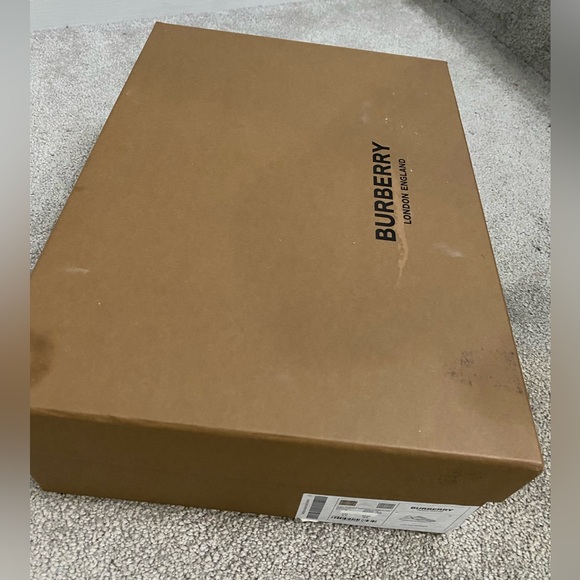 Burberry Ramsey at hibernating sneaker brand new never worn men’s size 11 (45) - Picture 2 of 15